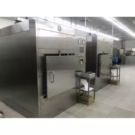 Sterilizzatore a vapore e aria (autoclave) - Sterilizzatore a vapore e aria (autoclave)